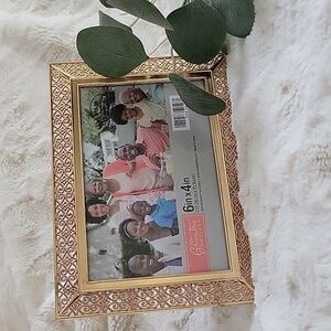 6x4 Gold Filigree Frame